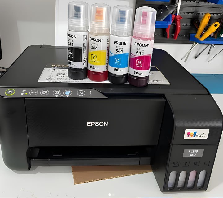 Epson EcoTank L3250 - Multifuncional, Tanque de Tinta Colorida, Wi-Fi Direct, USB, Bivolt, Preto